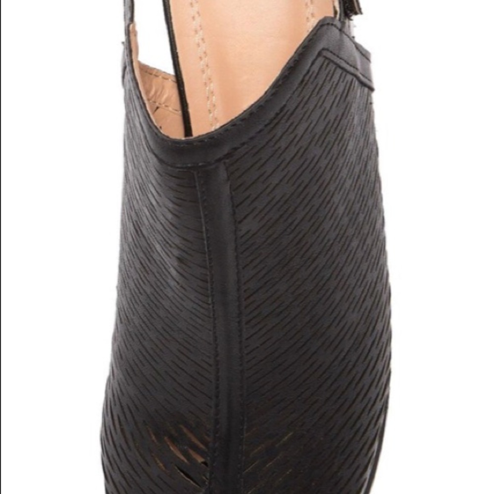 ! Cute and comfortable! BOGO🔥 NWT - Picture 3 of 4